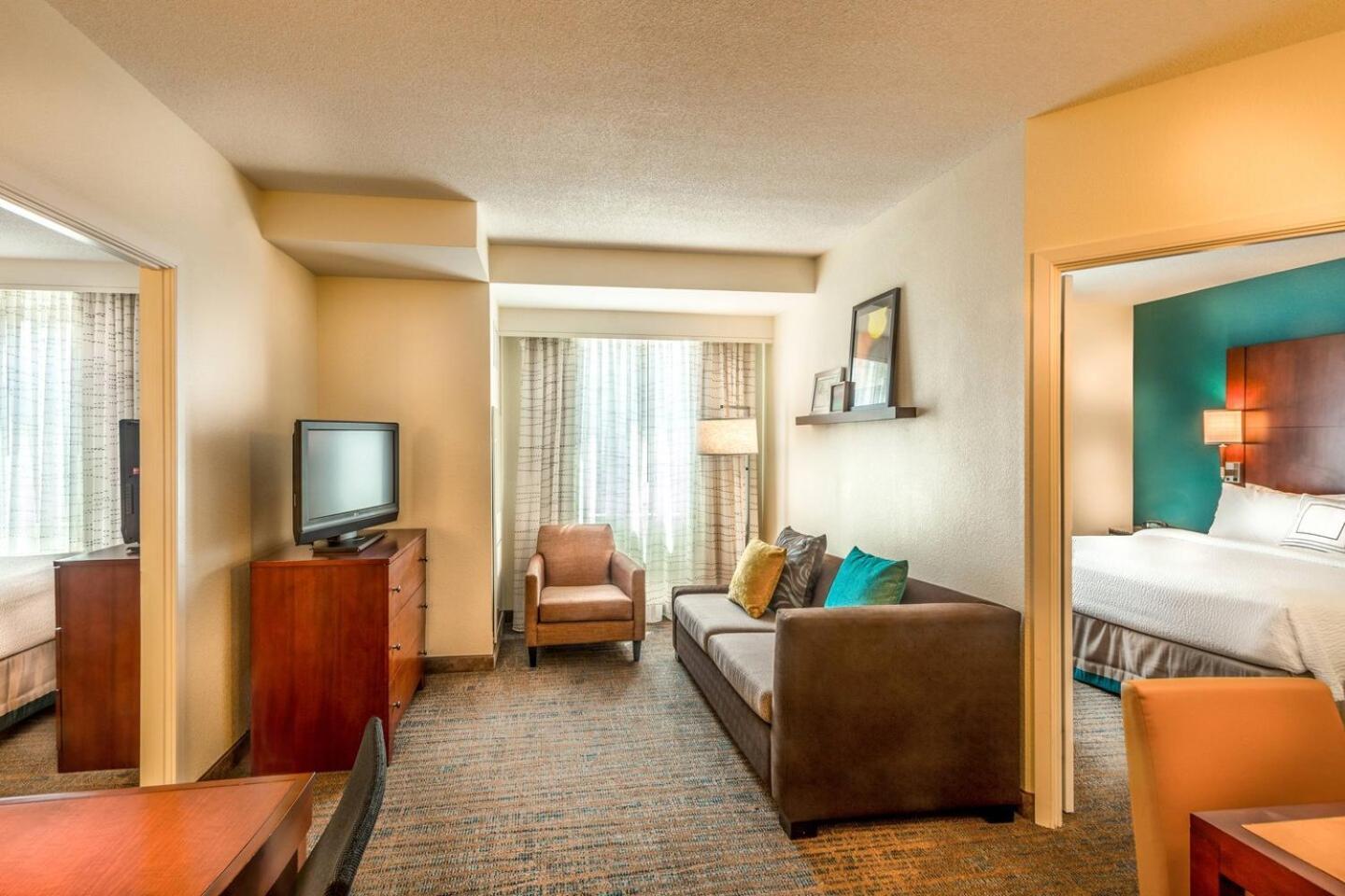 By Marriott Ballston Hotel