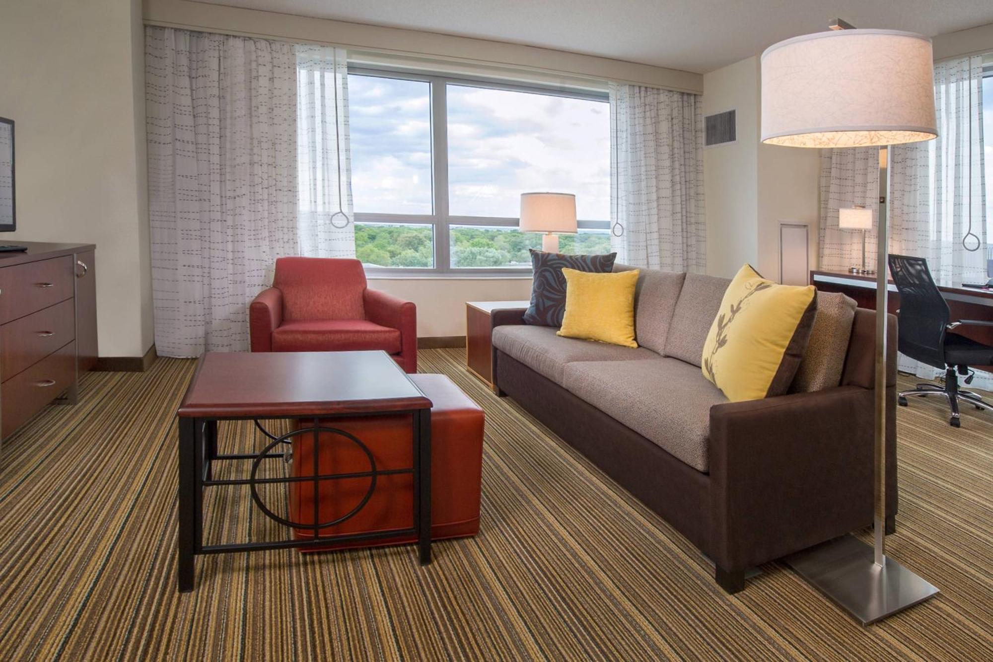 By Marriott Ballston 3*